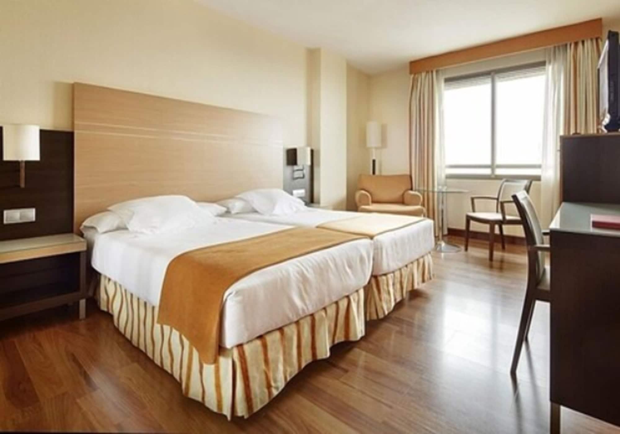 Hotel Blanca De Navarra Памплона Номер фото