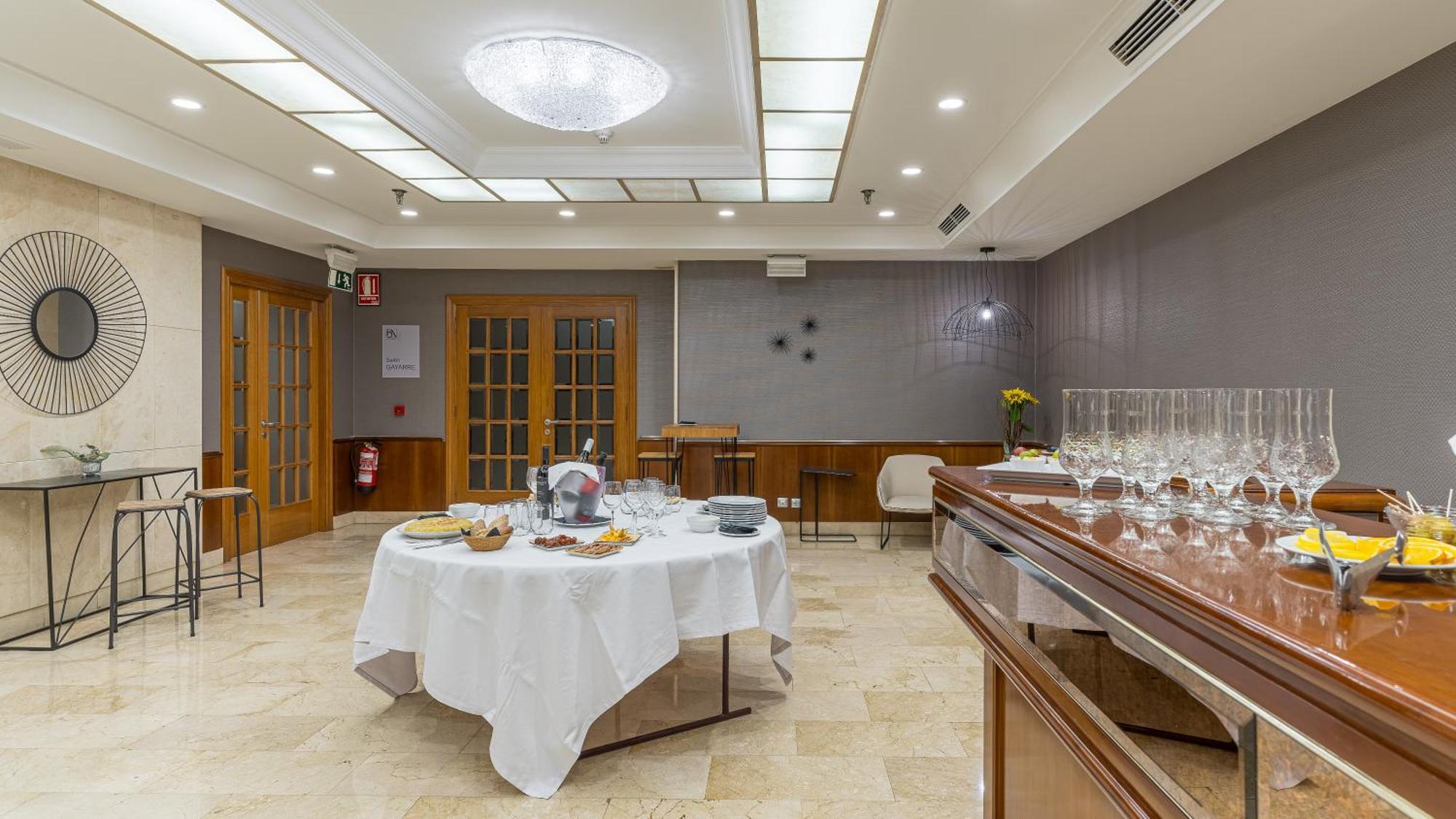Hotel Blanca De Navarra Памплона Екстер'єр фото